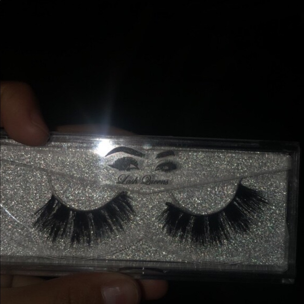 Lashes